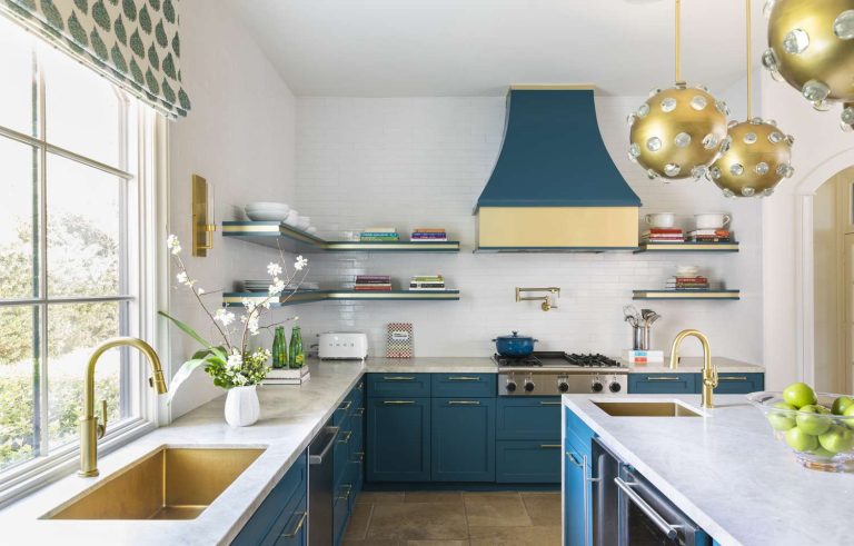 Choosing the Perfect Color Scheme for Your Kitchen Renovation